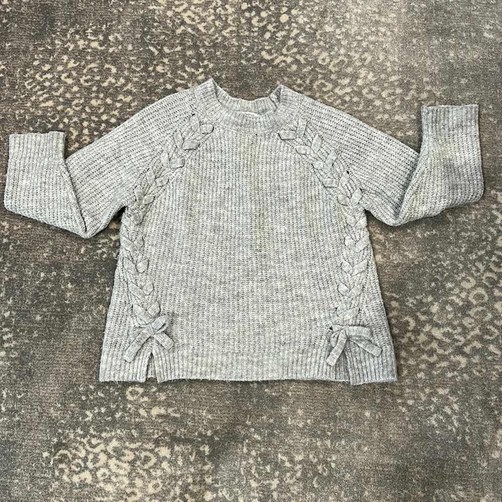 ZARA FANCY COLLECTION GRAY LACED UP SWEATER KIDS